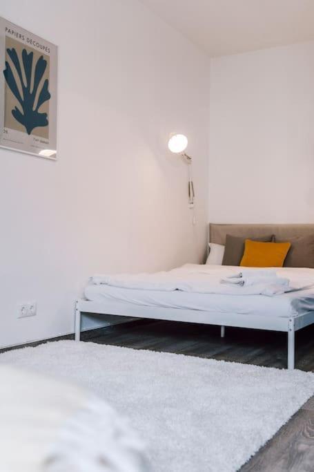 Mitten Im Zentrum Mit 24H Check-In คีล ภายนอก รูปภาพ